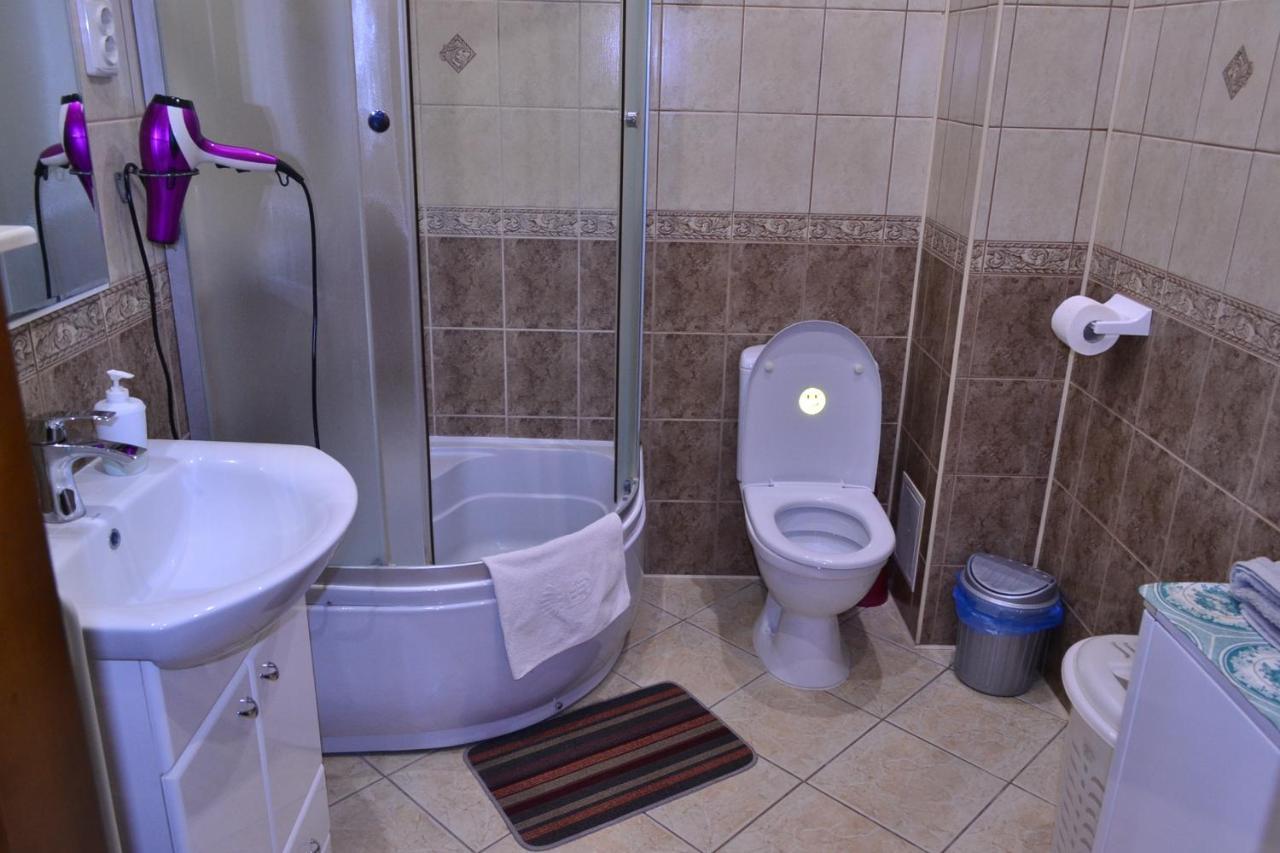Apartment On Shevchenka Boulevard Ternopil Eksteriør billede