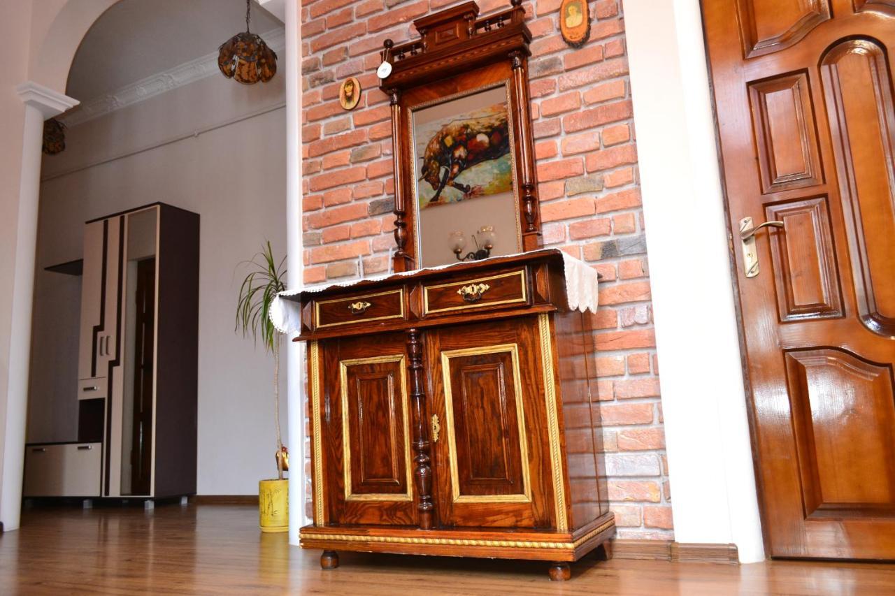 Apartment On Shevchenka Boulevard Ternopil Eksteriør billede