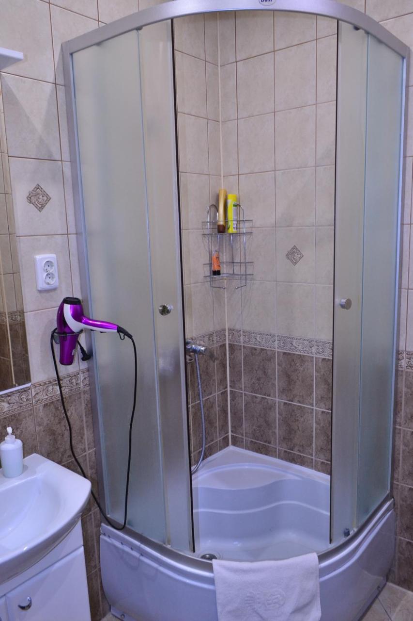 Apartment On Shevchenka Boulevard Ternopil Eksteriør billede